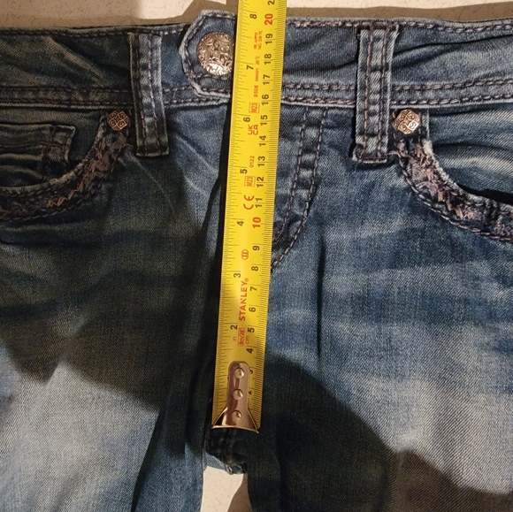 Silver Tuesday gorgeous jeans for women. Size 28 - Picture 9 of 10